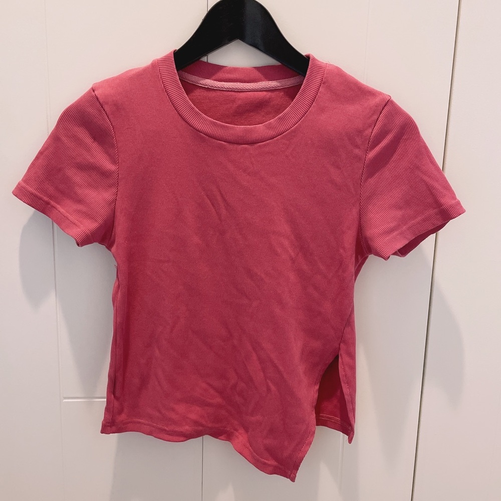 Pink short cropped t shirt
